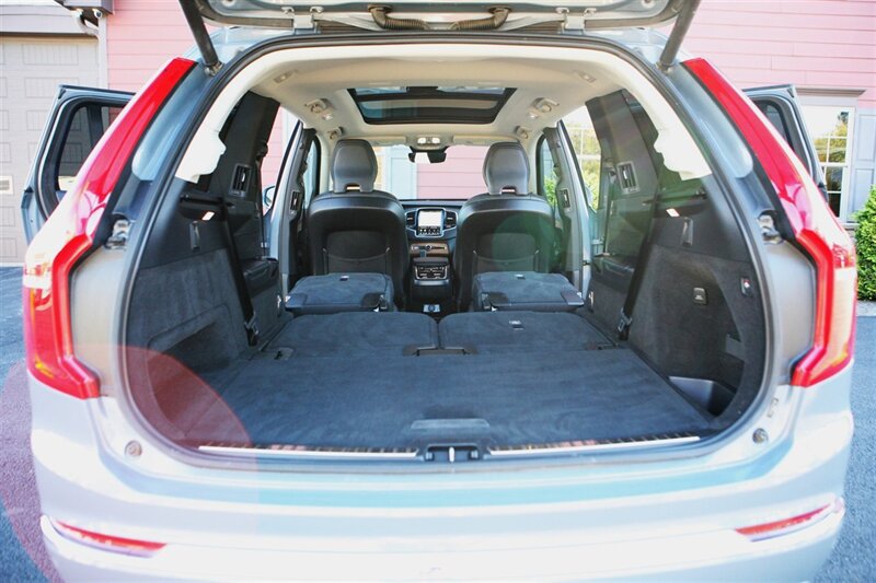 Used 2023 Volvo XC90 B6 Plus AWD/4WD image 17
