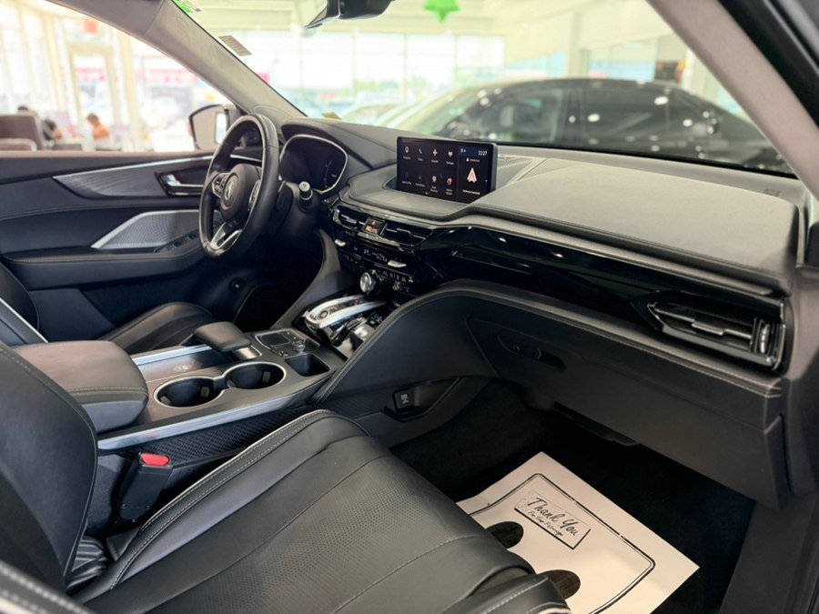 Used 2023 Acura MDX SH-AWD w/ Advance Package image 16