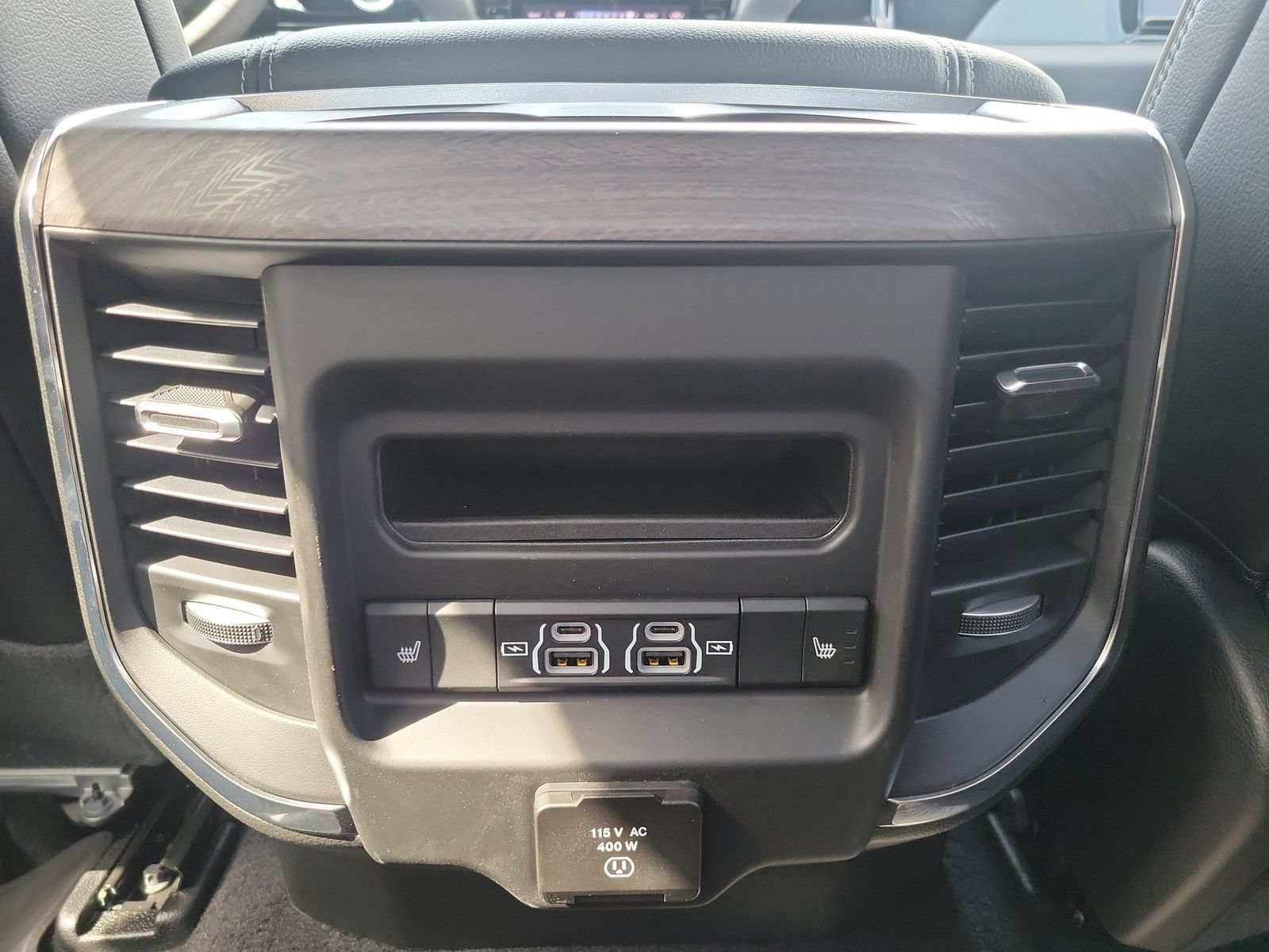 New 2026 RAM 1500 Laramie w/ Night Edition AWD/4WD image 11
