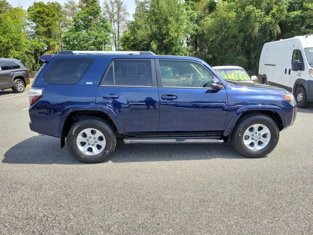 Used 2020 Toyota 4Runner SR5 Premium w/ Moonroof Package RWD image 9