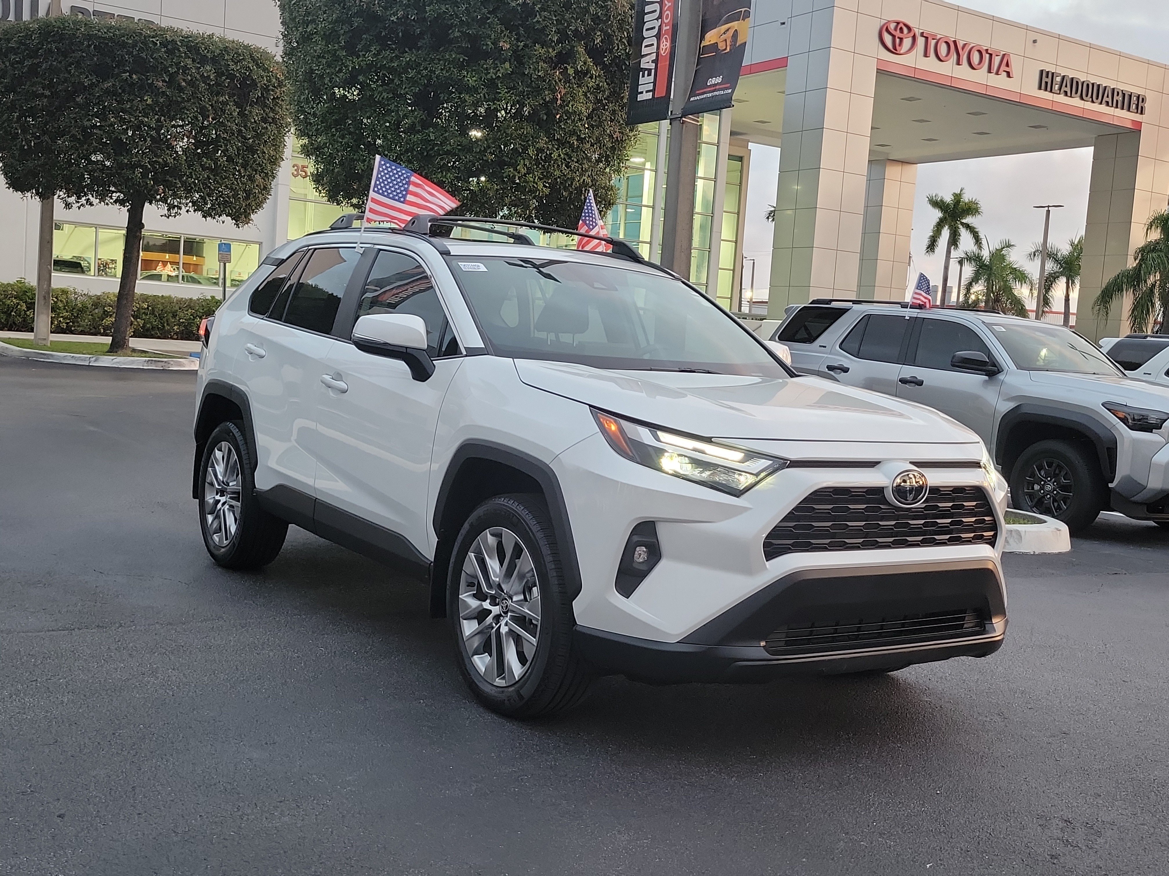 Used 2024 Toyota RAV4 XLE Premium FWD image 2