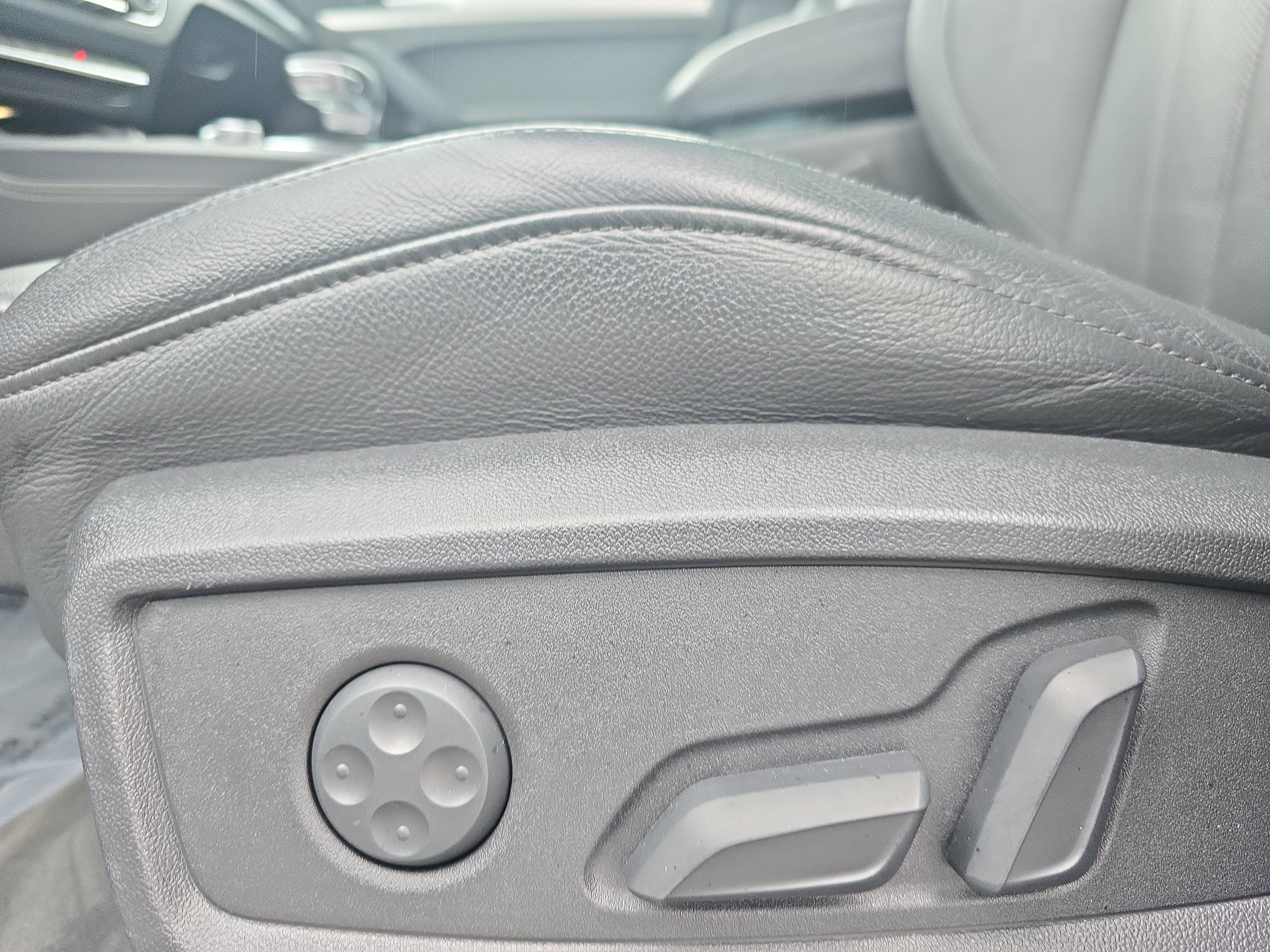 Used 2018 Audi SQ5 Premium Plus image 27