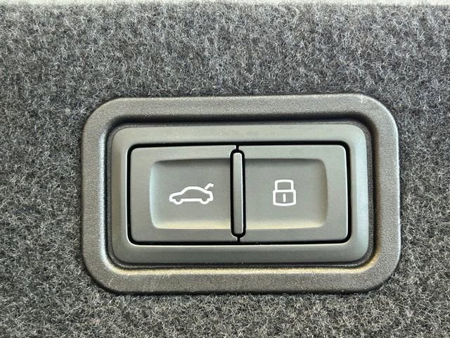 Used 2019 Audi A8 L 4.0T w/ First Edition Package image 43