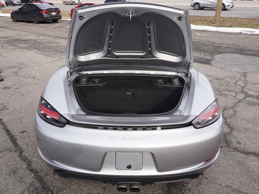 Used 2023 Porsche 718 Boxster S w/ Sport Chrono Package image 17