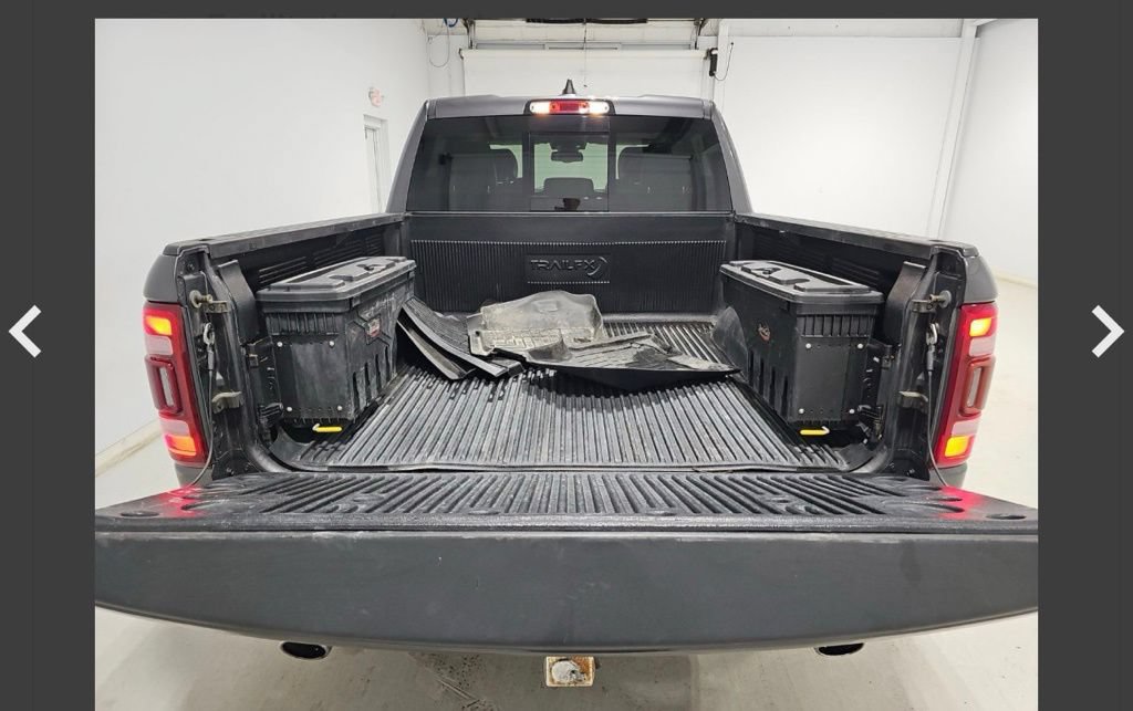 Used 2019 RAM 1500 Laramie AWD/4WD image 15