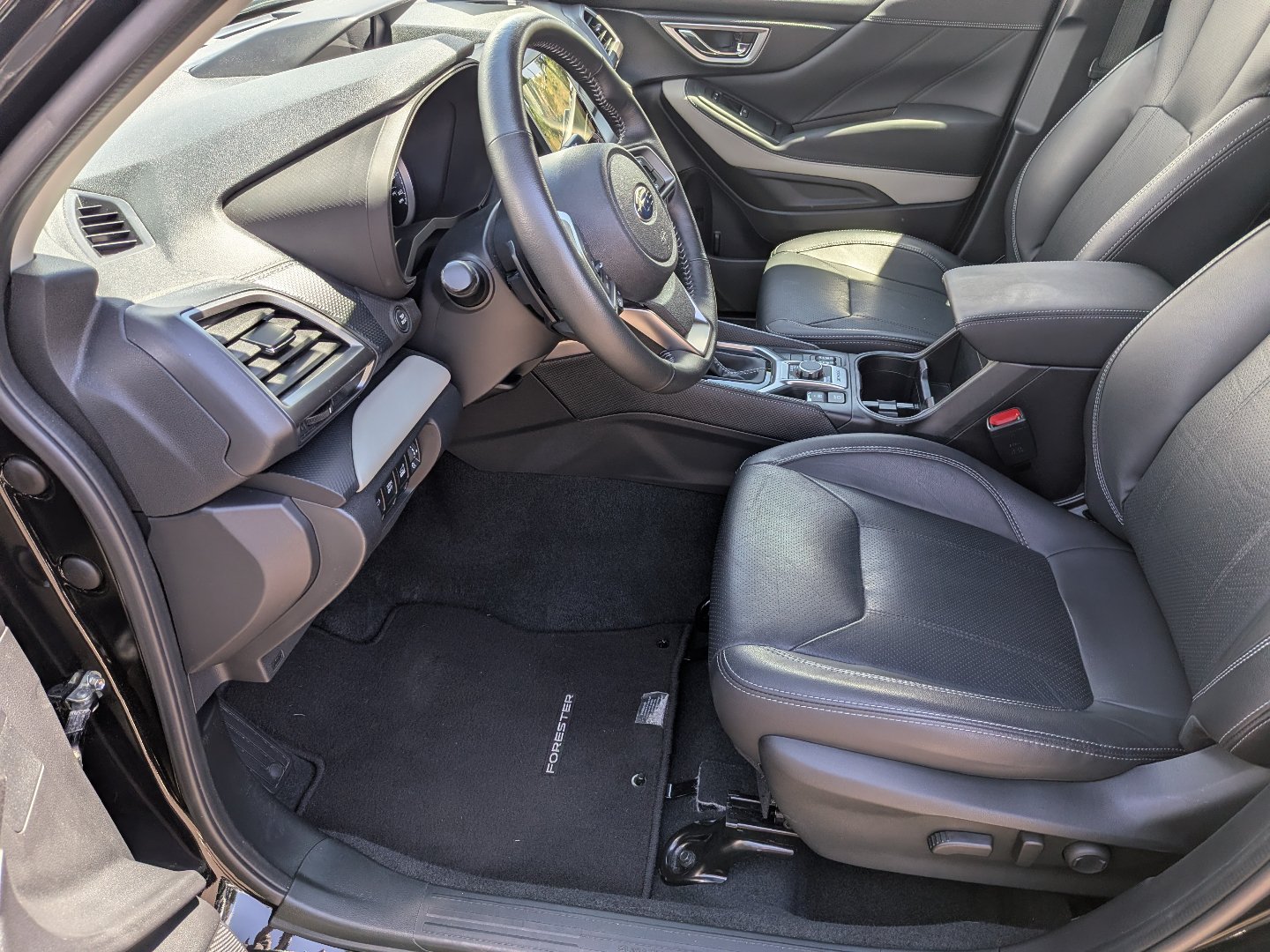 Used 2023 Subaru Forester Limited AWD/4WD image 10