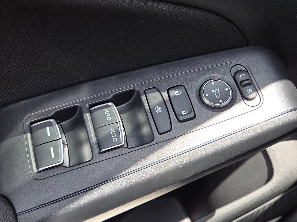 Certified 2025 Honda Civic Sport image 30