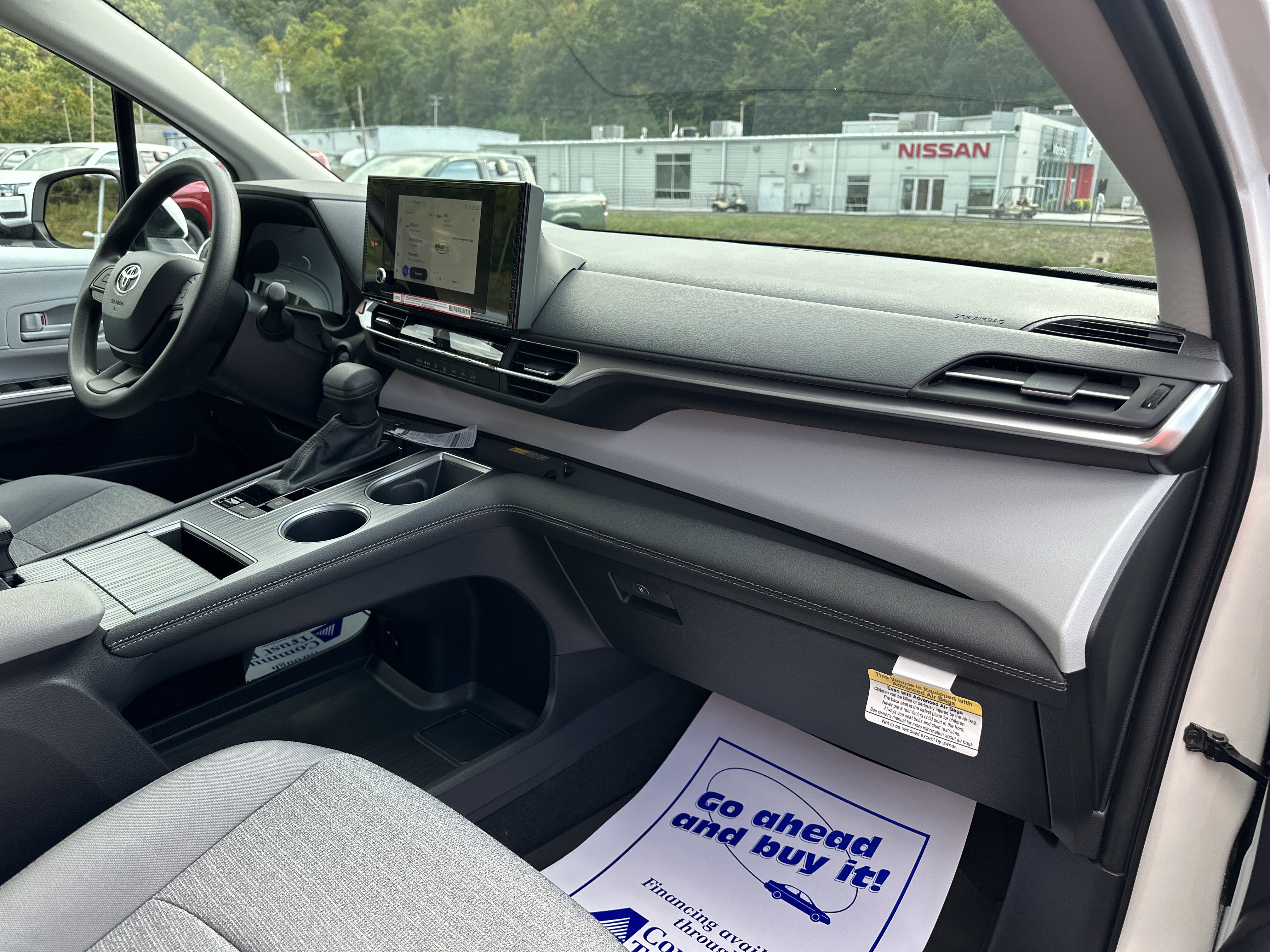 New 2025 Toyota Sienna LE image 23