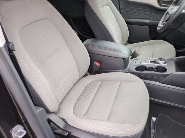 Used 2022 Ford Escape SE w/ SE Sport Appearance Package AWD/4WD image 32