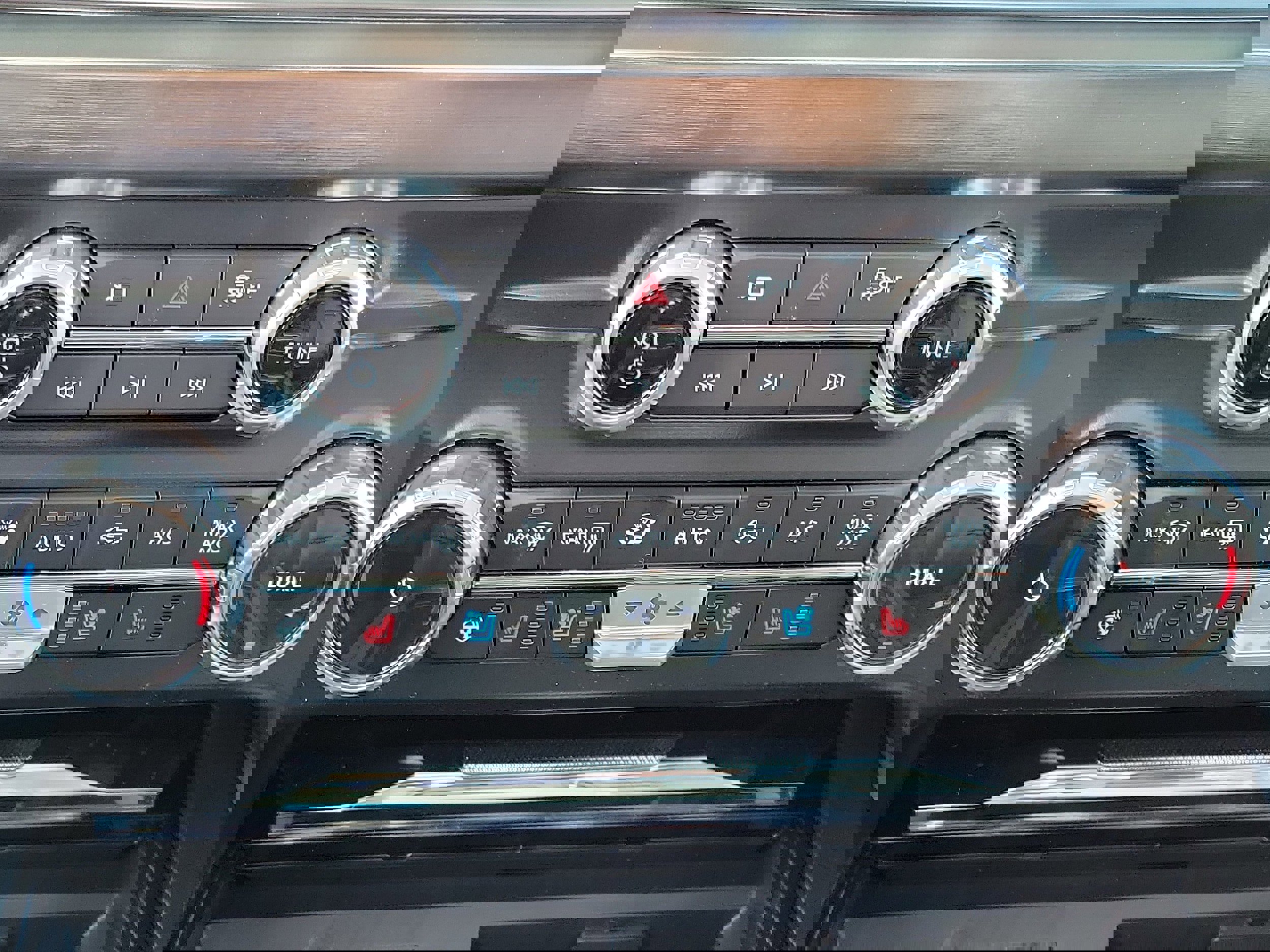 New 2026 Ford F250 Lariat w/ Tremor Off-Road Package image 29