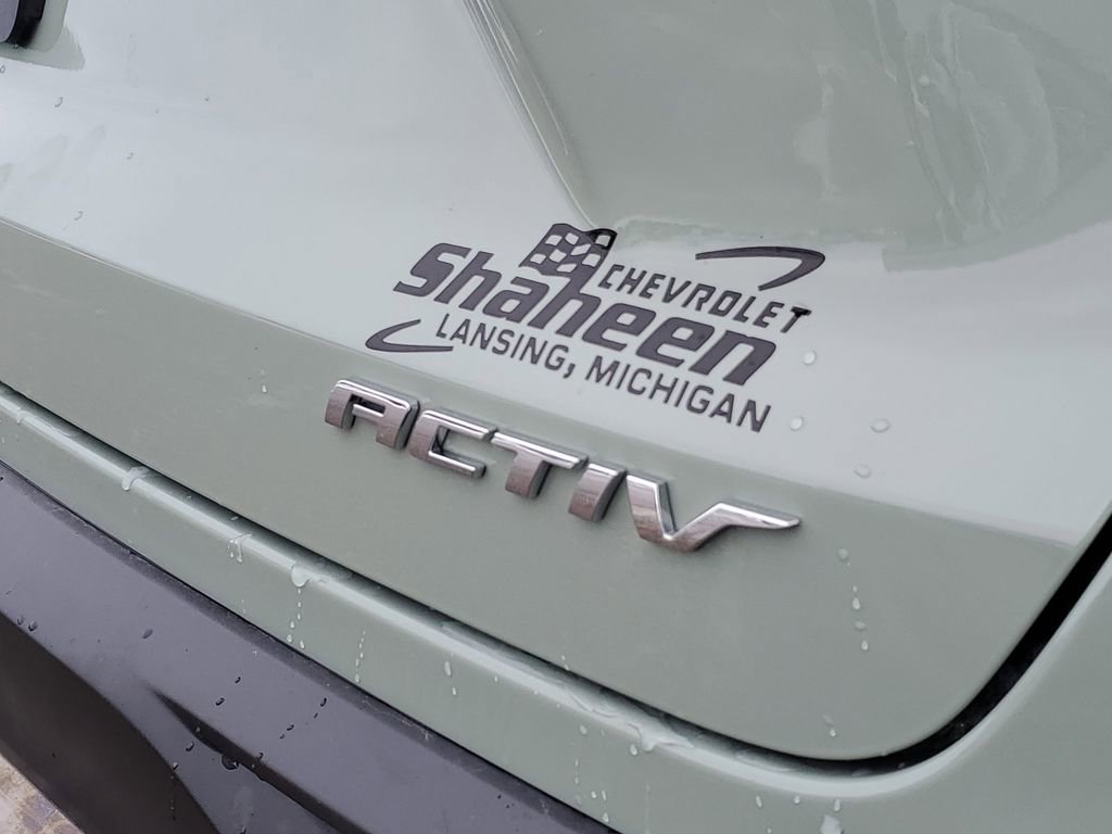 Used 2025 Chevrolet Trax ACTIV w/ Sunroof Package image 32