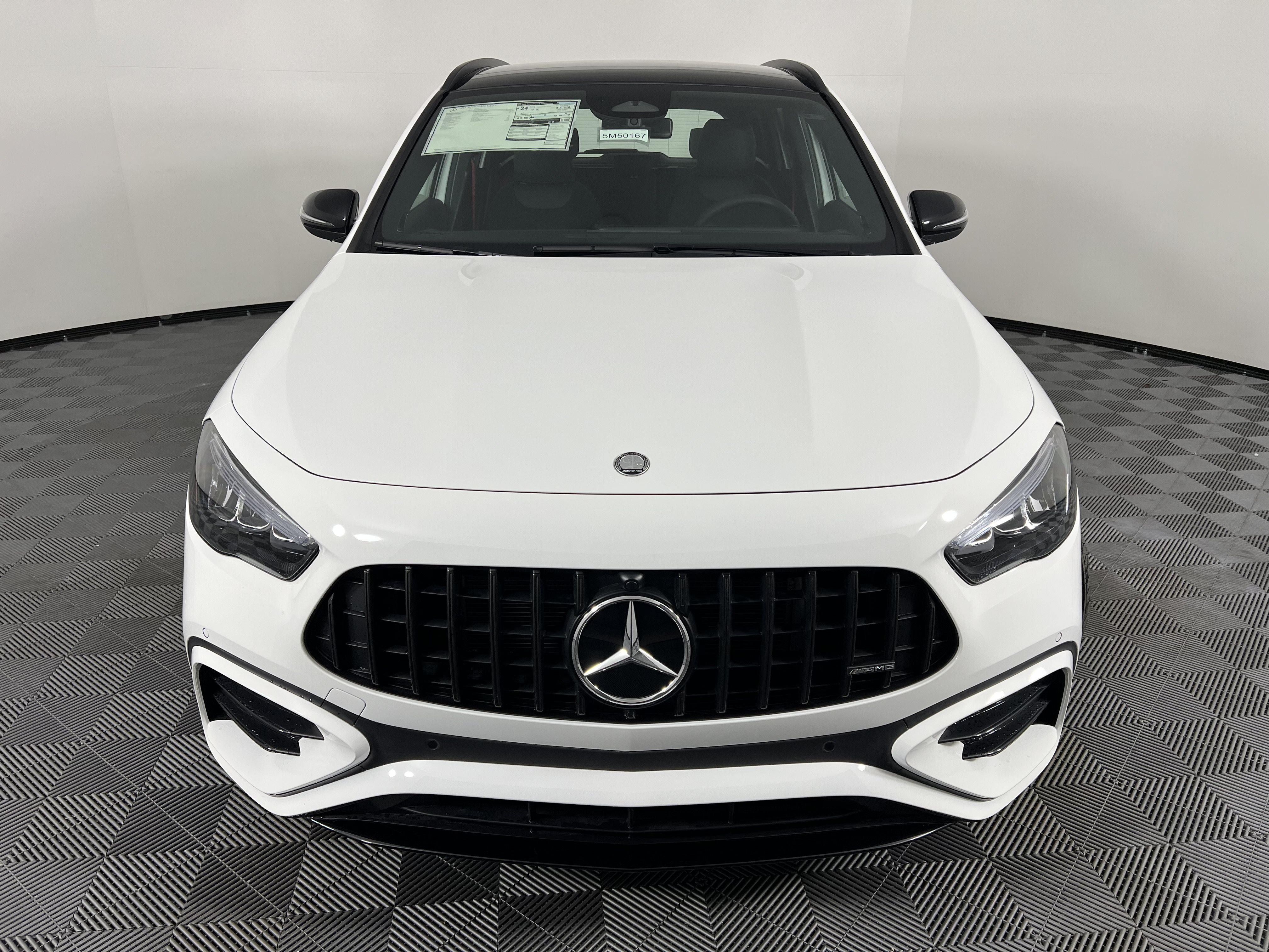 Used 2025 Mercedes-Benz GLA 35 AMG 4MATIC image 5