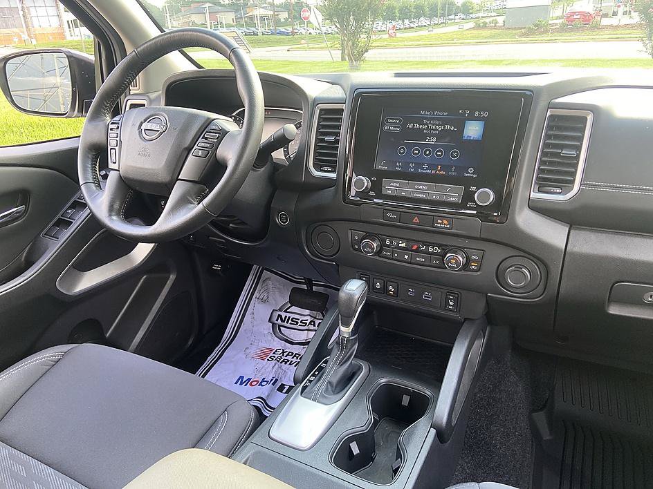 Certified 2024 Nissan Frontier SV w/ SV Convenience Package RWD image 30