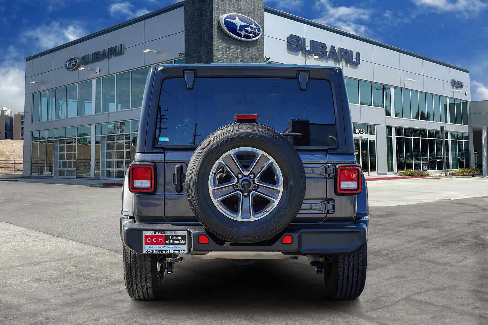 Used 2022 Jeep Wrangler Unlimited Sahara image 5