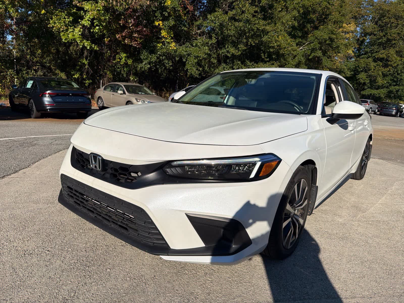 Used 2024 Honda Civic EX-L image 1