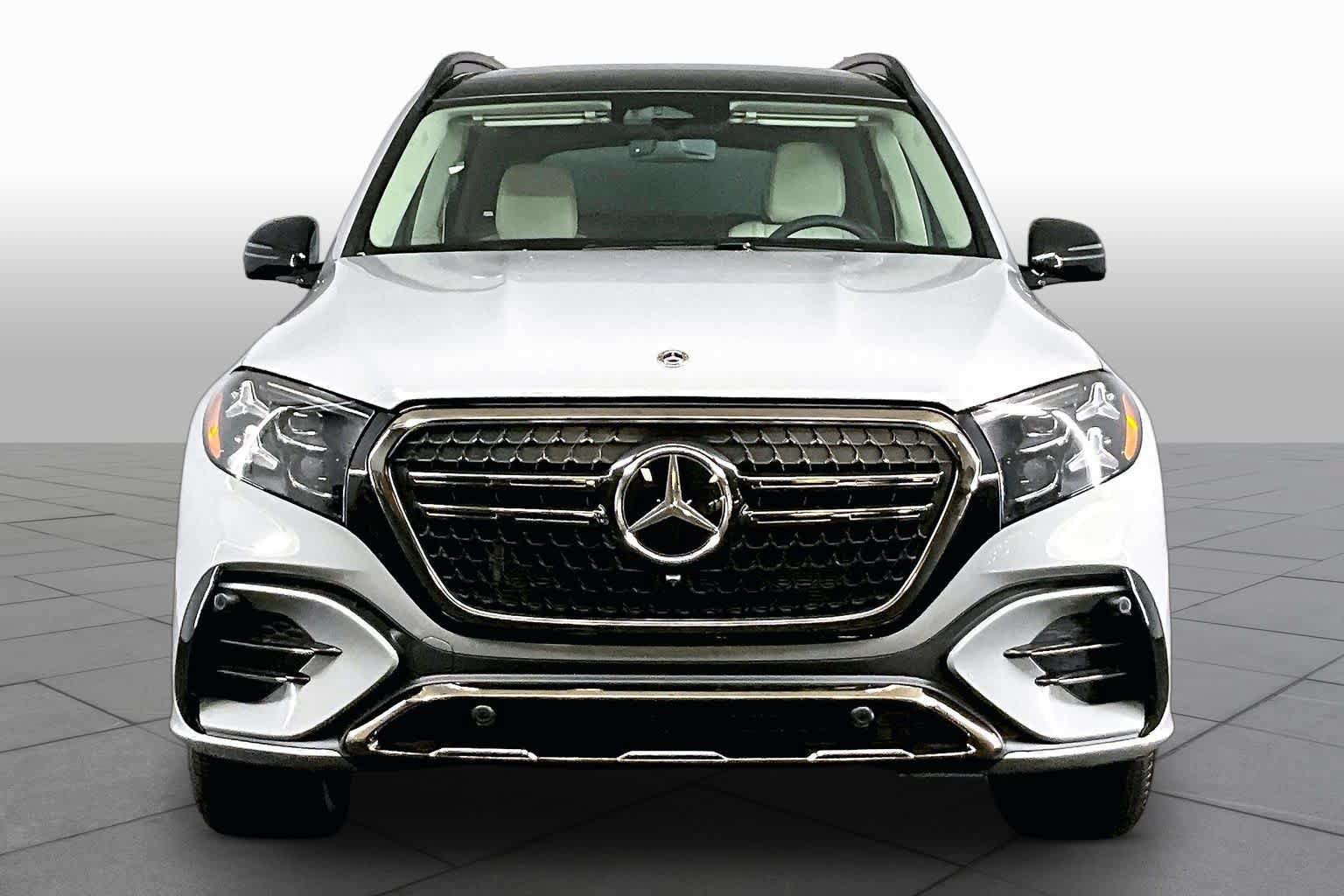 New 2027 Mercedes-Benz GLS 450 4MATIC image 3