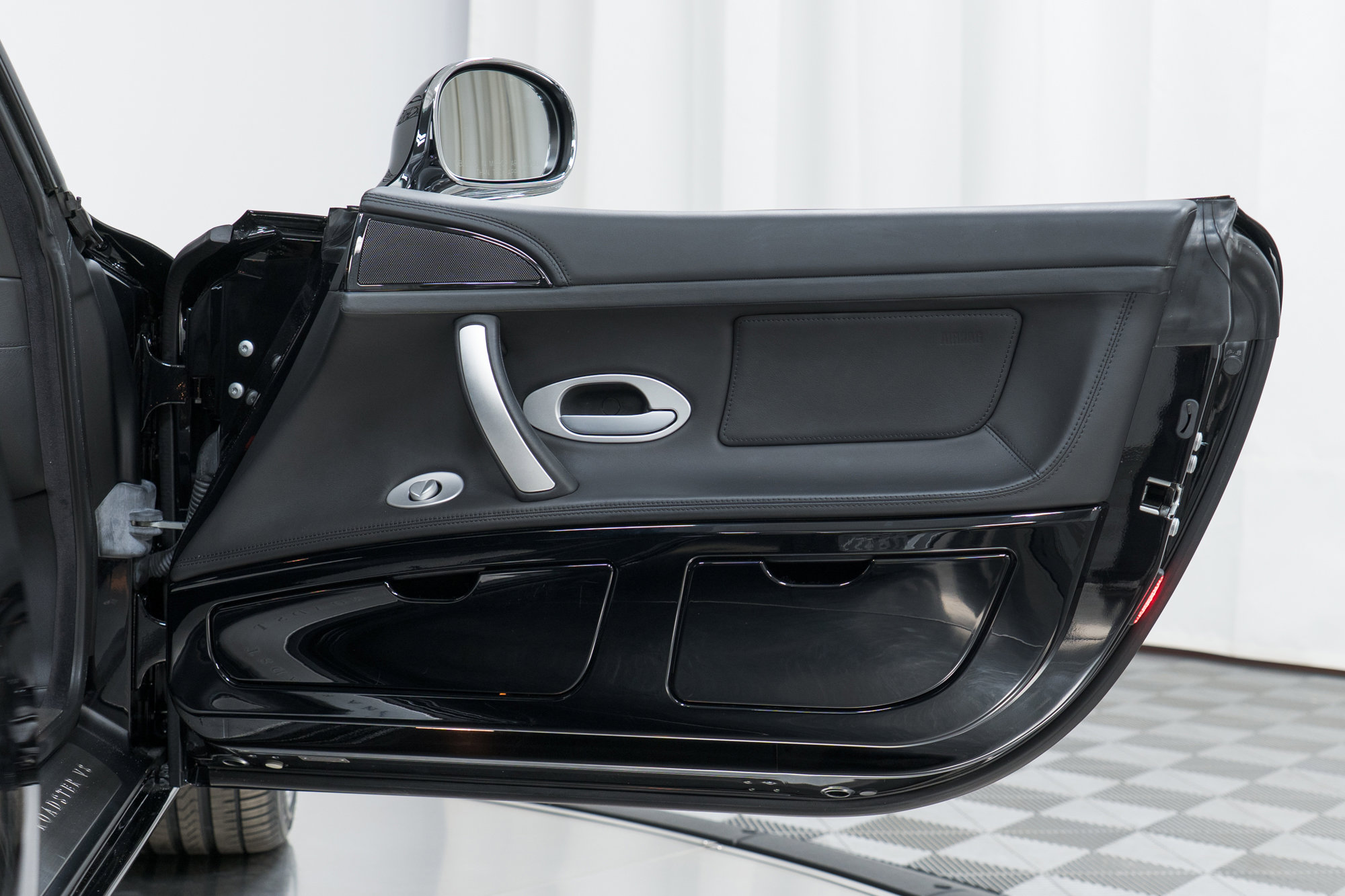 Used 2003 BMW Z8 Alpina image 33