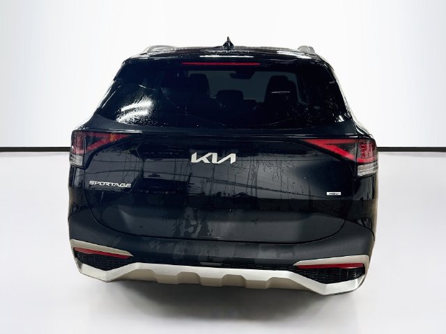 Used 2023 Kia Sportage EX AWD/4WD image 6