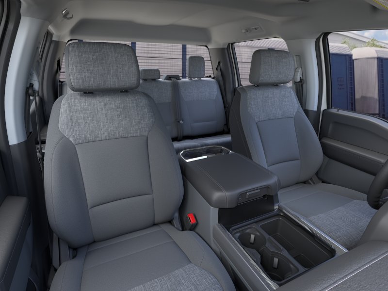 New 2026 Ford F550 4x4 Crew Cab Super Duty w/ XLT Value Package image 12