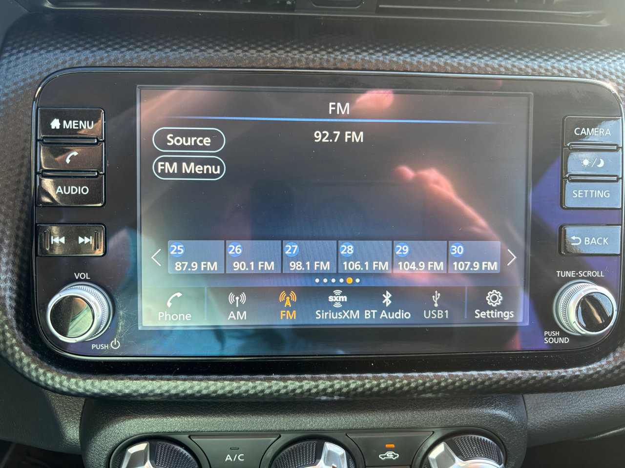 Used 2024 Nissan Kicks SV image 17