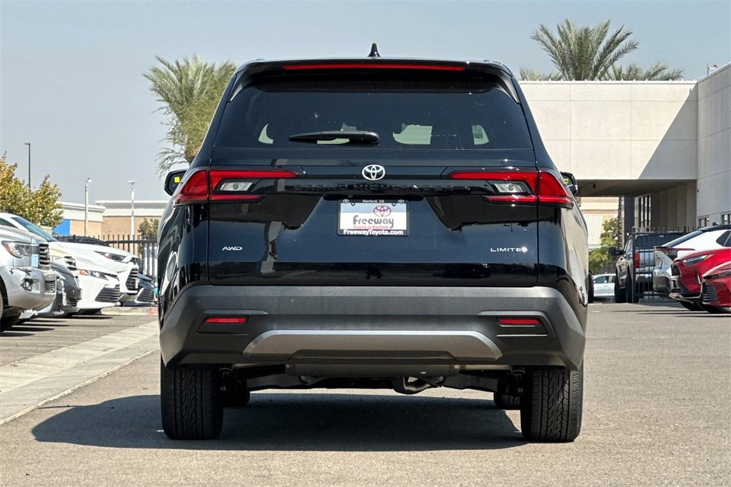 New 2025 Toyota Grand Highlander AWD image 5