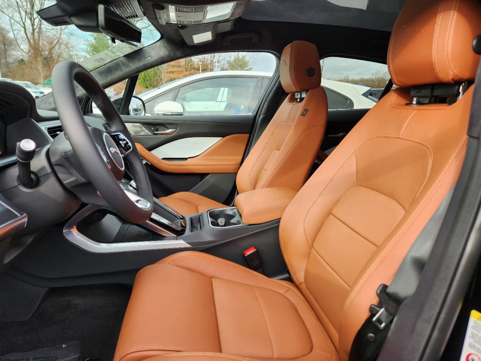 Used 2024 Jaguar I-PACE R-Dynamic HSE AWD/4WD image 6