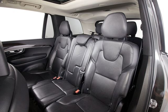 Used 2018 Volvo XC90 T6 Momentum w/ Convenience Package AWD/4WD image 21