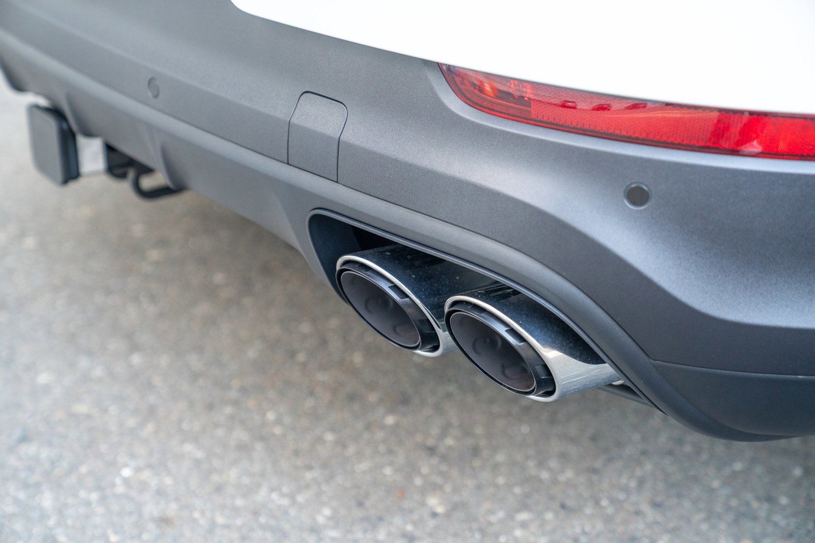 Certified 2025 Porsche Cayenne Coupe AWD/4WD image 25