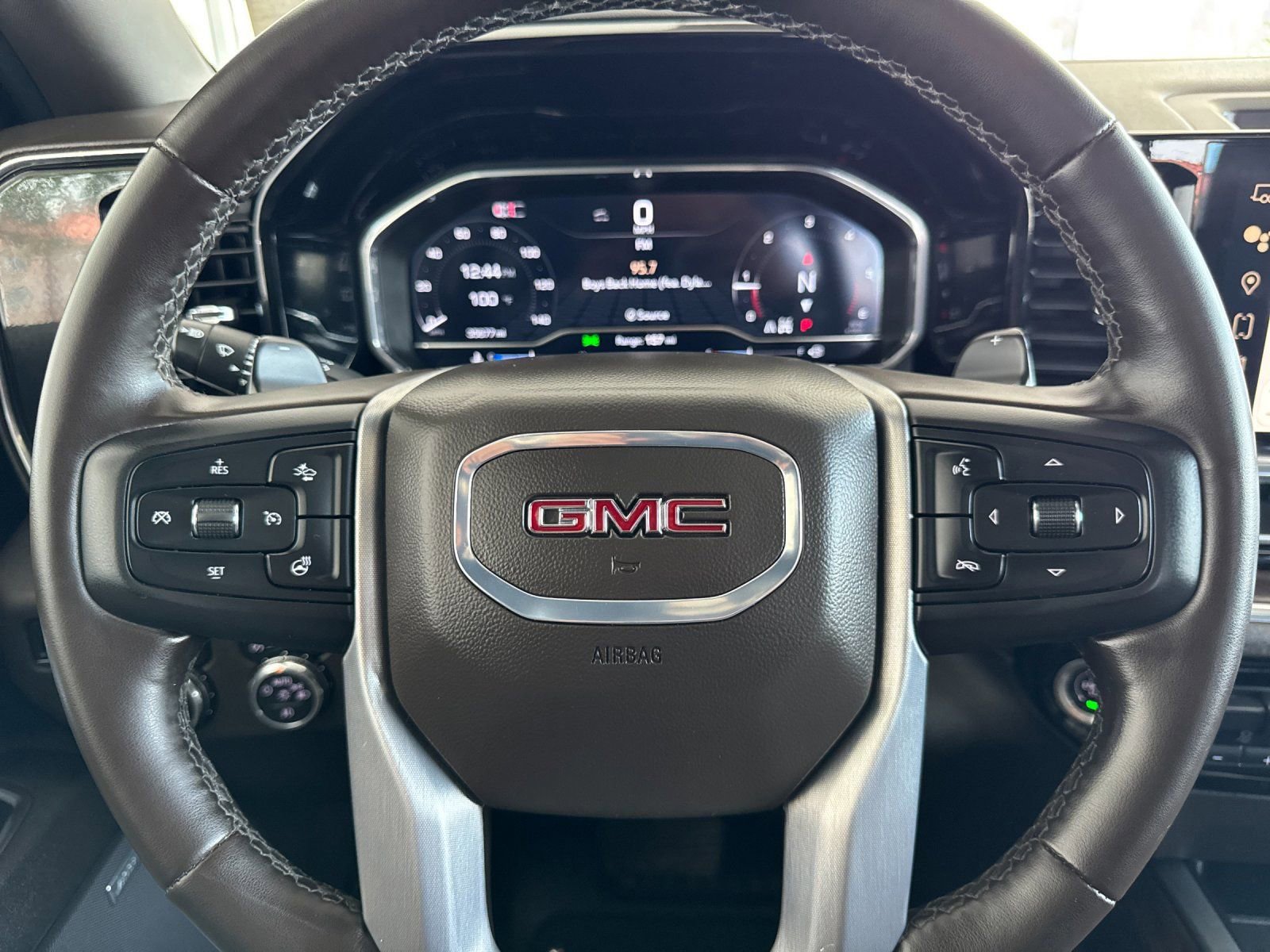 Used 2024 GMC Sierra 1500 SLT w/ SLT Convenience Package image 27