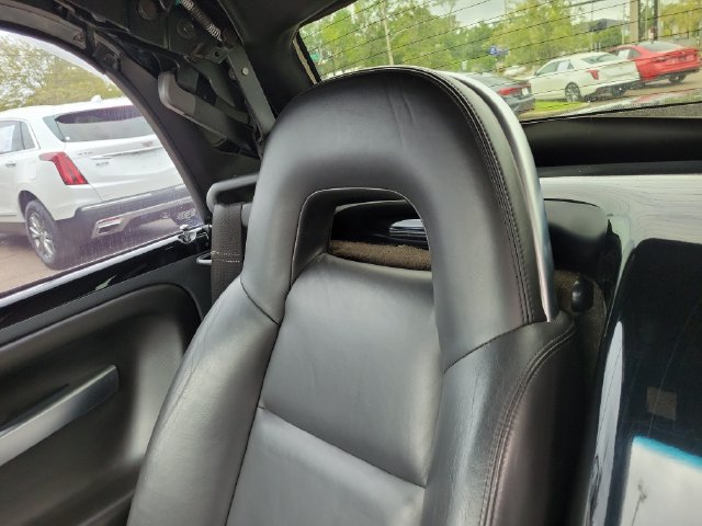 Used 2004 Chevrolet SSR w/ Preferred Equipment Group RWD image 30