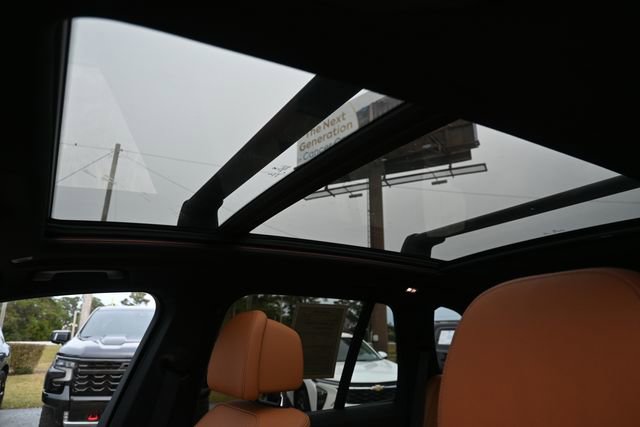 Used 2021 BMW X5 M50i w/ Dynamic Handling Package image 21