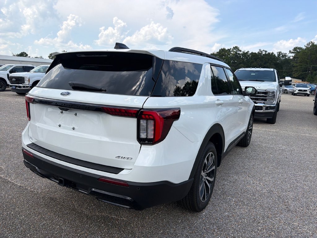 New 2026 Ford Explorer ST-Line AWD/4WD image 13