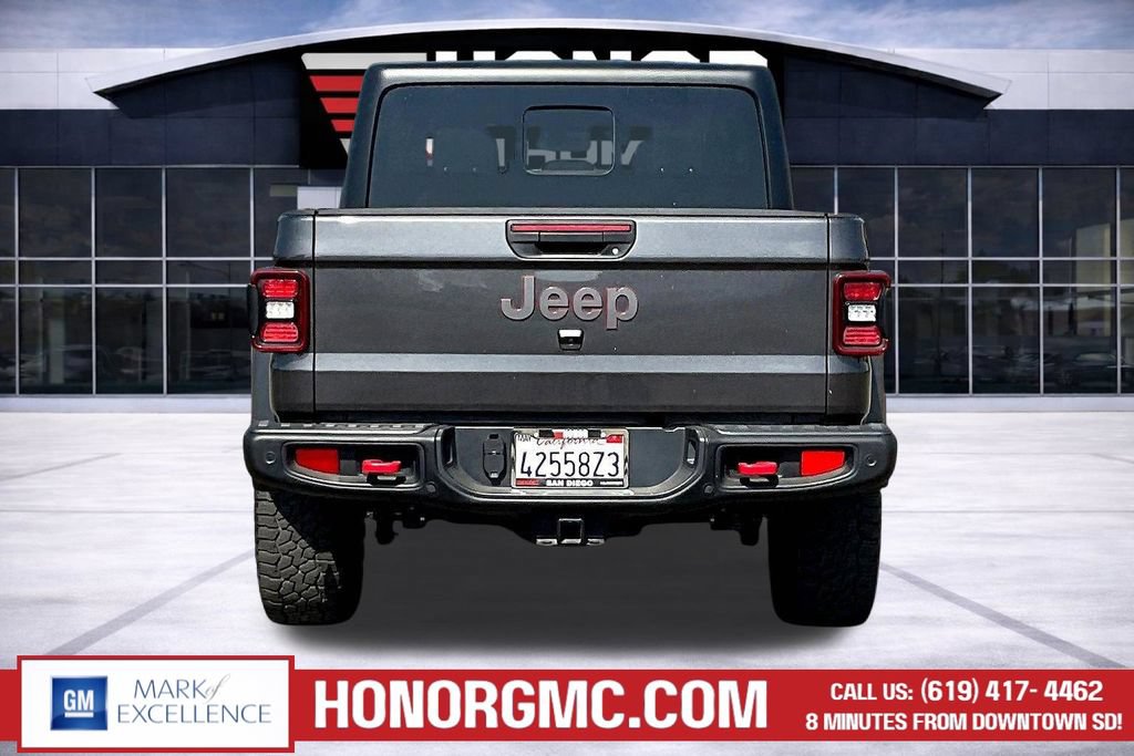 Used 2024 Jeep Gladiator Rubicon w/ Technology Group AWD/4WD image 5
