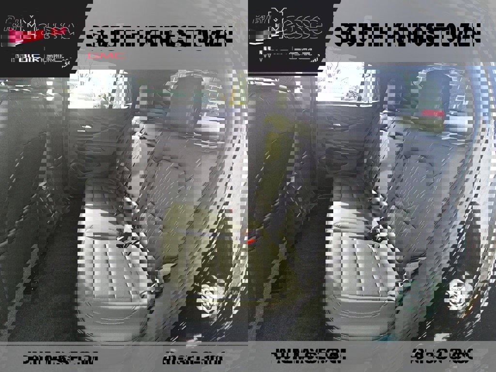 Used 2025 Buick Envista Avenir image 8