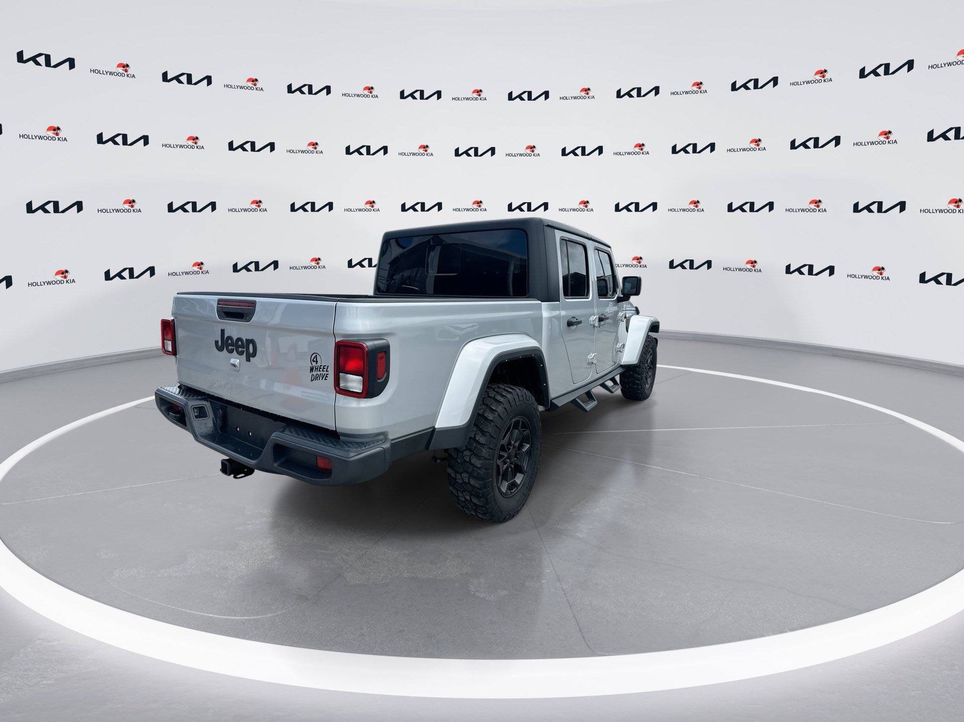 Used 2022 Jeep Gladiator Sport AWD/4WD image 8