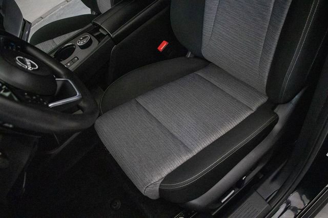 Used 2023 Nissan Rogue SV image 25