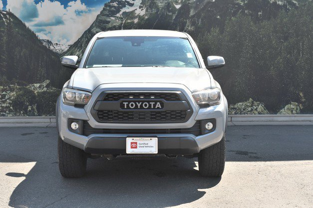 Certified 2018 Toyota Tacoma TRD Off-Road w/ Technology Package AWD/4WD image 5