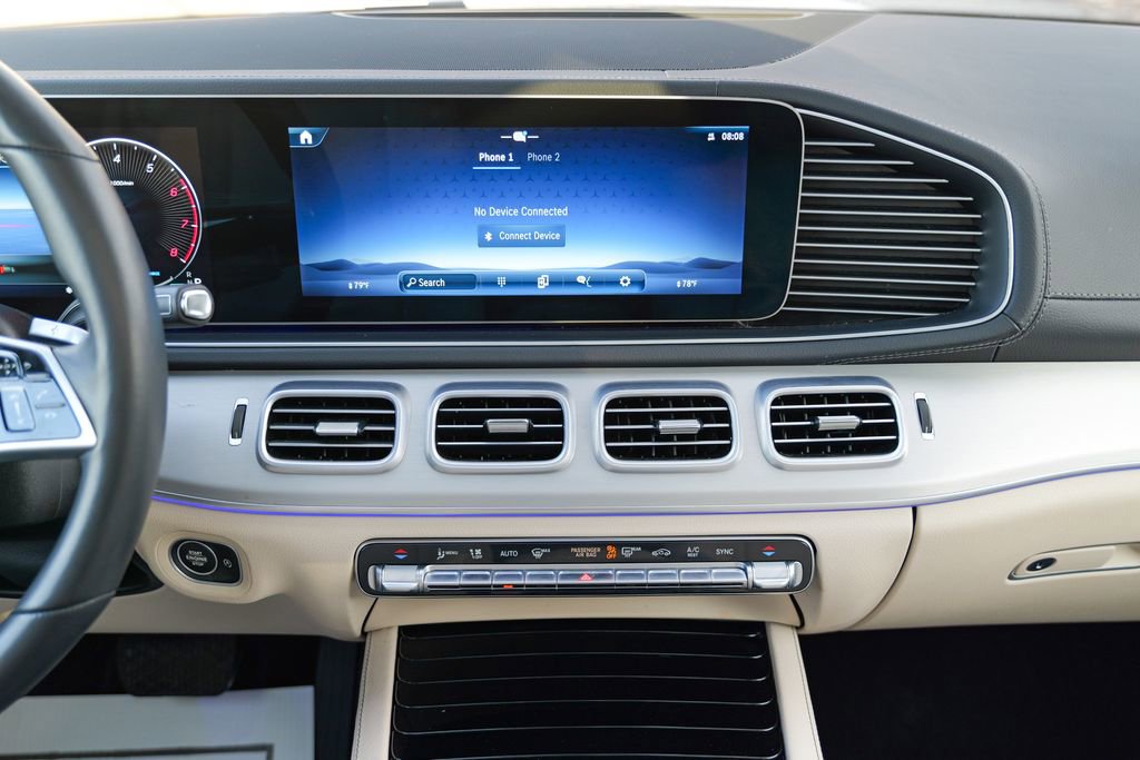 Used 2025 Mercedes-Benz GLS 450 4MATIC image 54