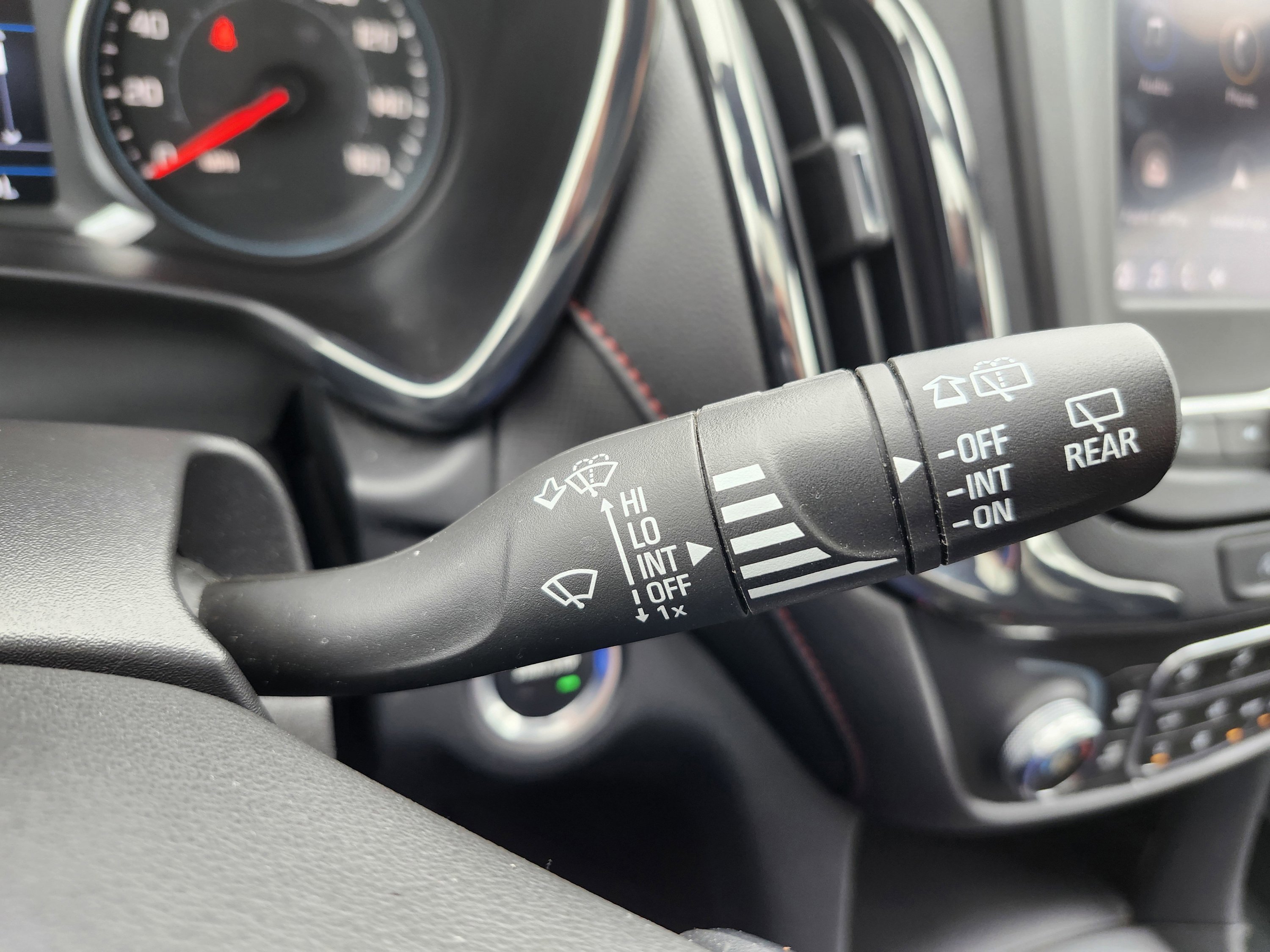 Used 2023 Chevrolet Equinox RS image 16