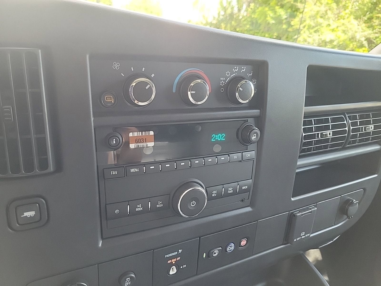 New 2025 GMC Savana 2500 Extended w/ Driver Convenience Package RWD image 35
