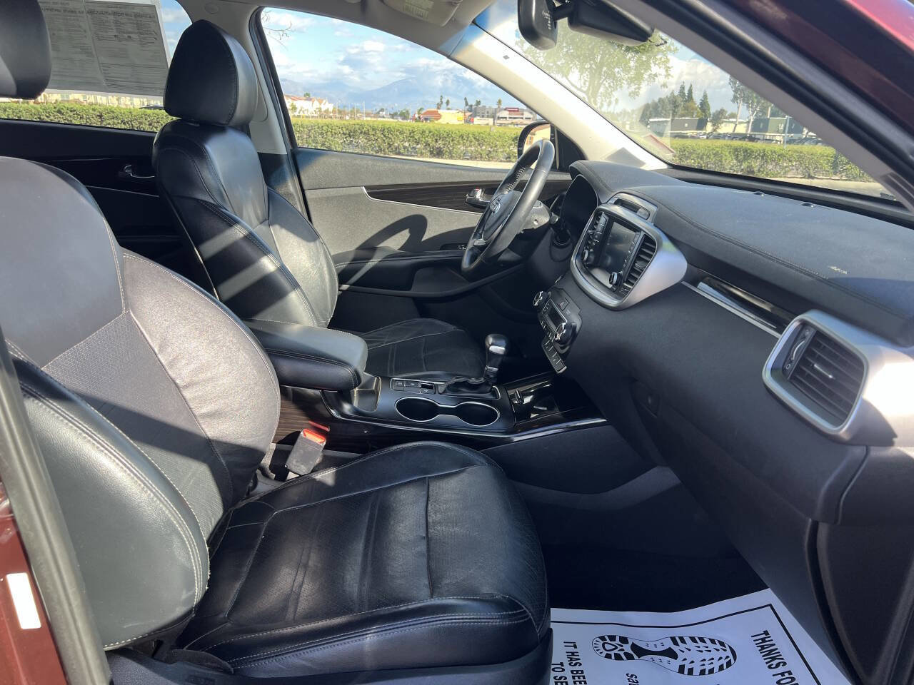 Used 2019 Kia Sorento EX image 8