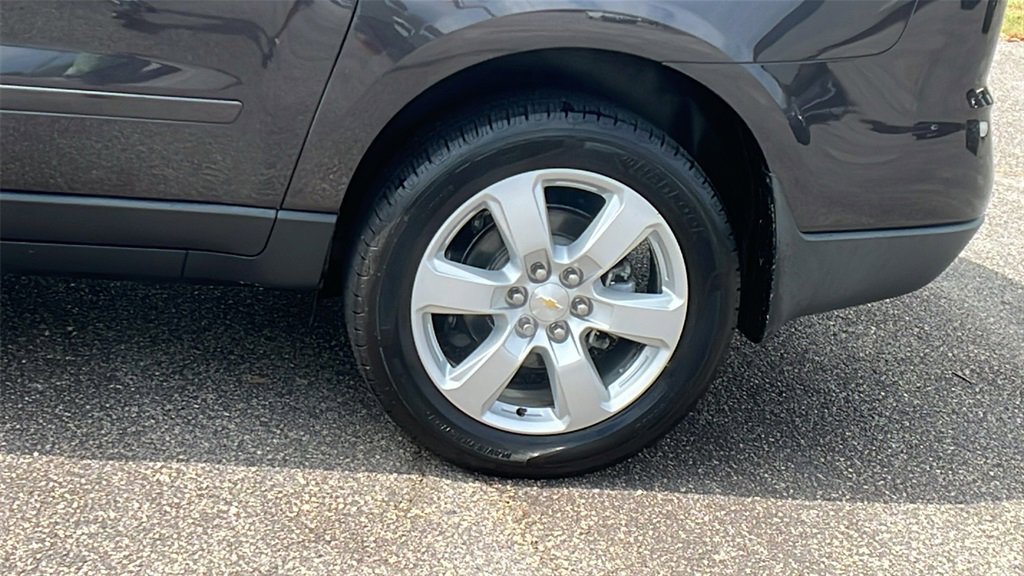 Used 2016 Chevrolet Traverse LT w/ Style and Technology Package image 9