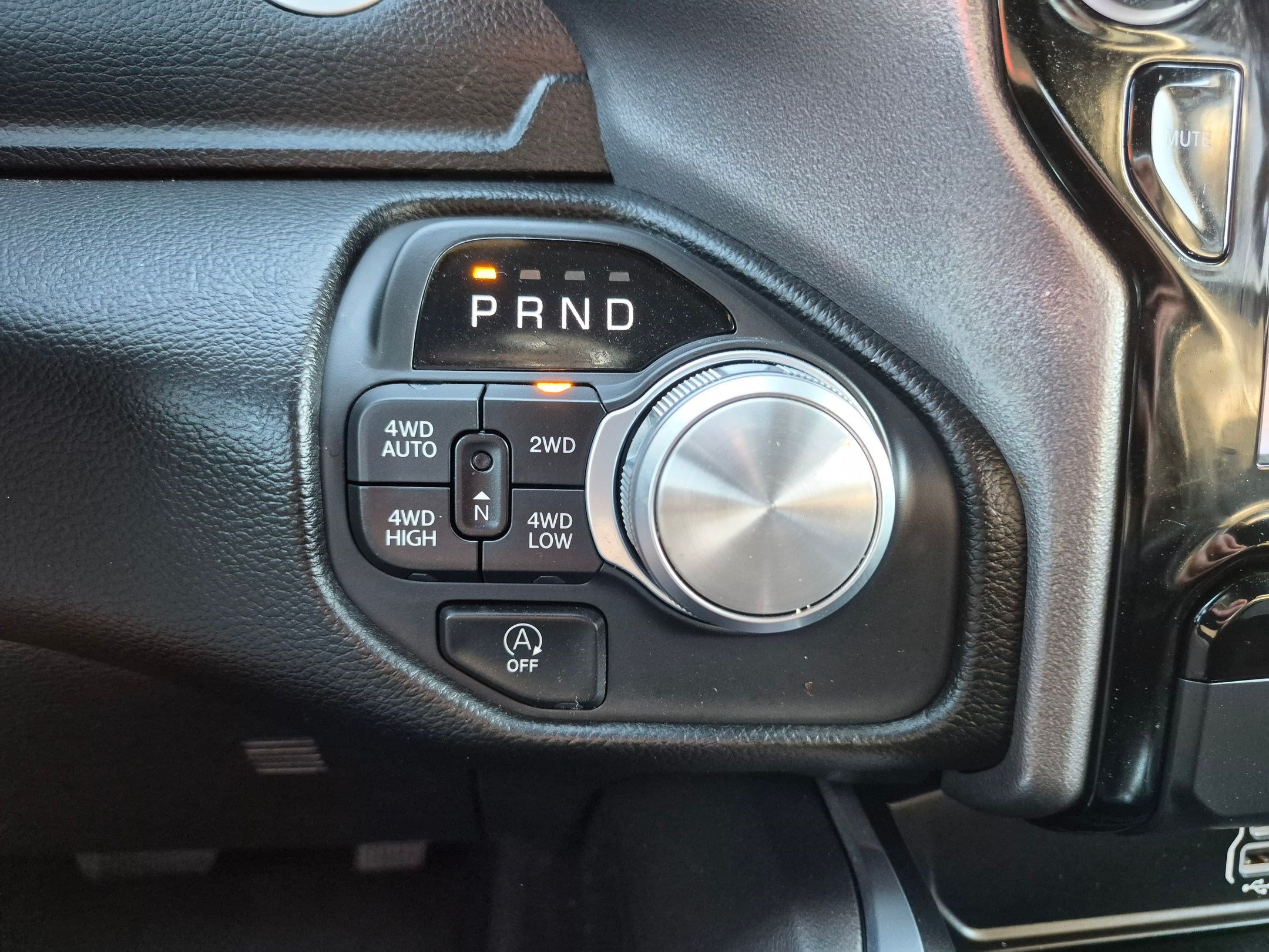Used 2025 RAM 1500 Laramie w/ Sport Appearance Package AWD/4WD image 29