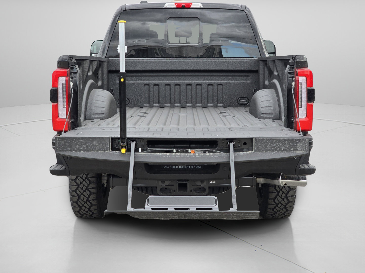 New 2026 Ford F350 Platinum w/ Tremor Off-Road Package AWD/4WD image 24