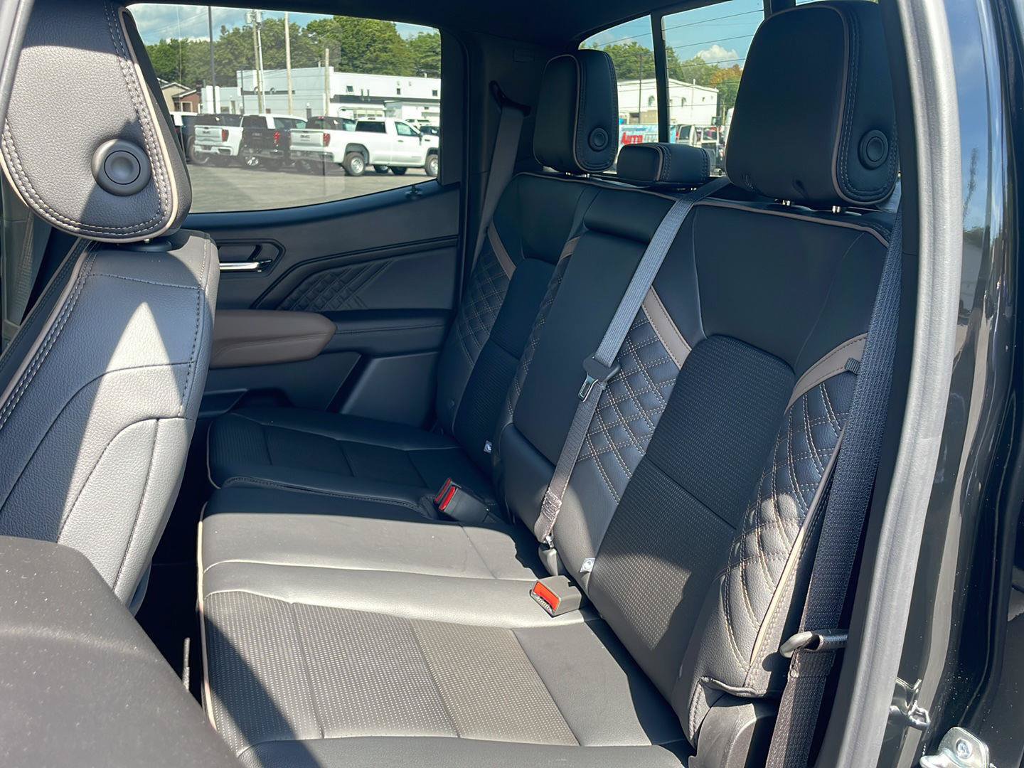 New 2026 GMC Canyon Denali AWD/4WD image 21