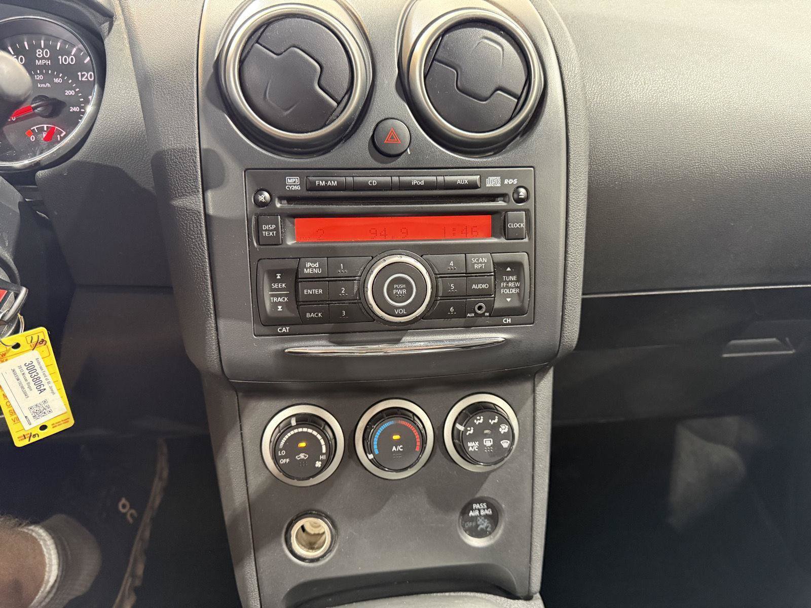 Used 2013 Nissan Rogue S FWD image 27