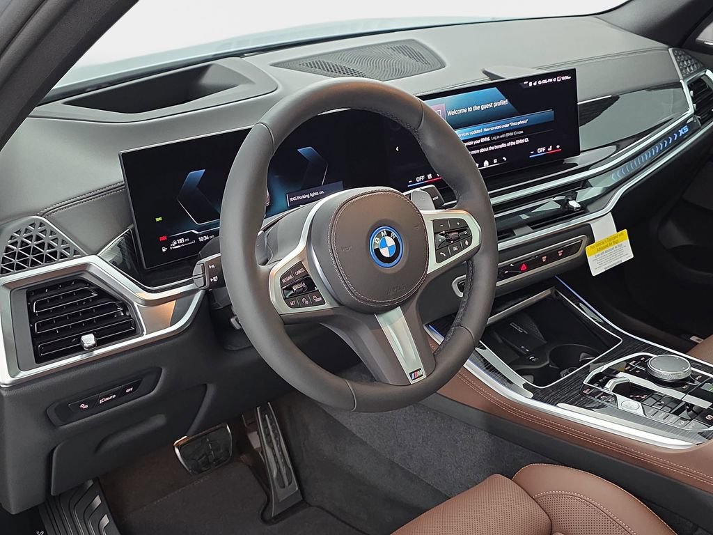 New 2026 BMW X5 xDrive50e w/ M Sport Package AWD/4WD image 16