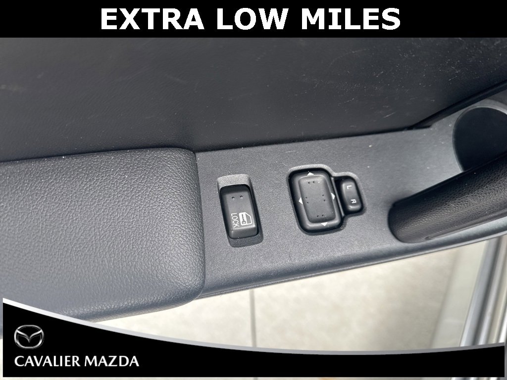 Used 2010 MAZDA MX-5 Miata Sport image 14