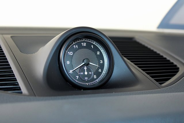 Used 2023 Porsche Macan image 15