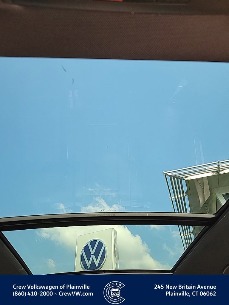Certified 2023 Volkswagen Atlas Cross Sport SE w/ Panoramic Sunroof Package AWD/4WD image 12